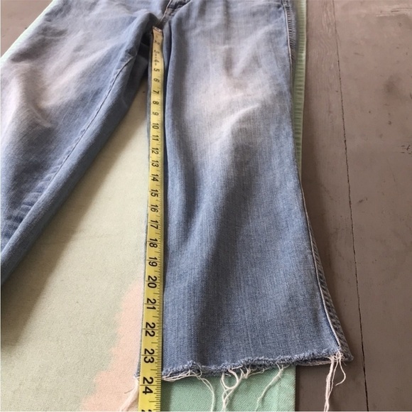 Elle Moss Jordan High Waist Straight Leg Raw Hem Jeans Light Wash - Picture 13 of 15